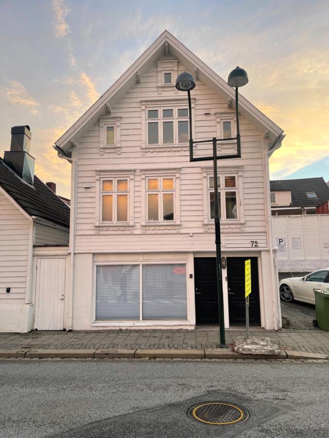 The Black Door. Stavanger Eksteriør billede